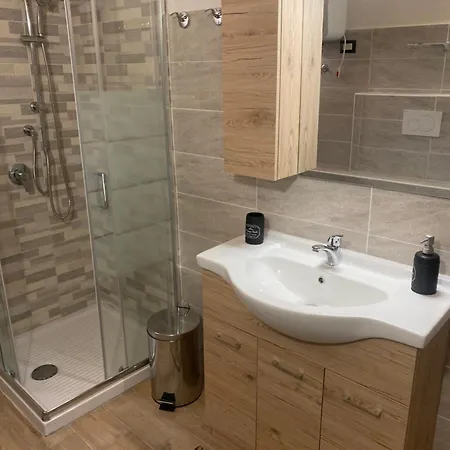 Apartamento Monolocale Indipendente Nel Quartiere Residenziale Genneruxi Cagliari Exterior foto