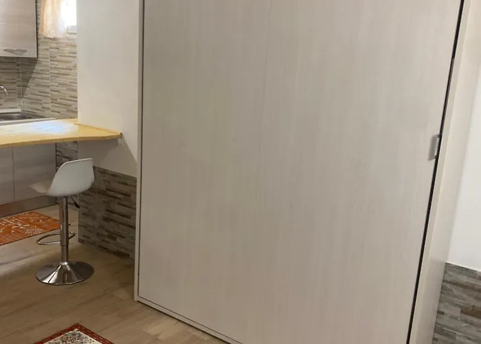 Monolocale Indipendente Nel Quartiere Residenziale Genneruxi