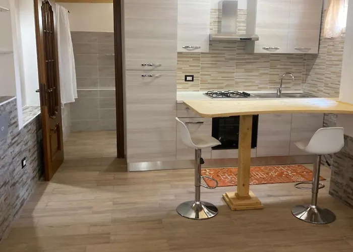 Monolocale Indipendente Nel Quartiere Residenziale Genneruxi